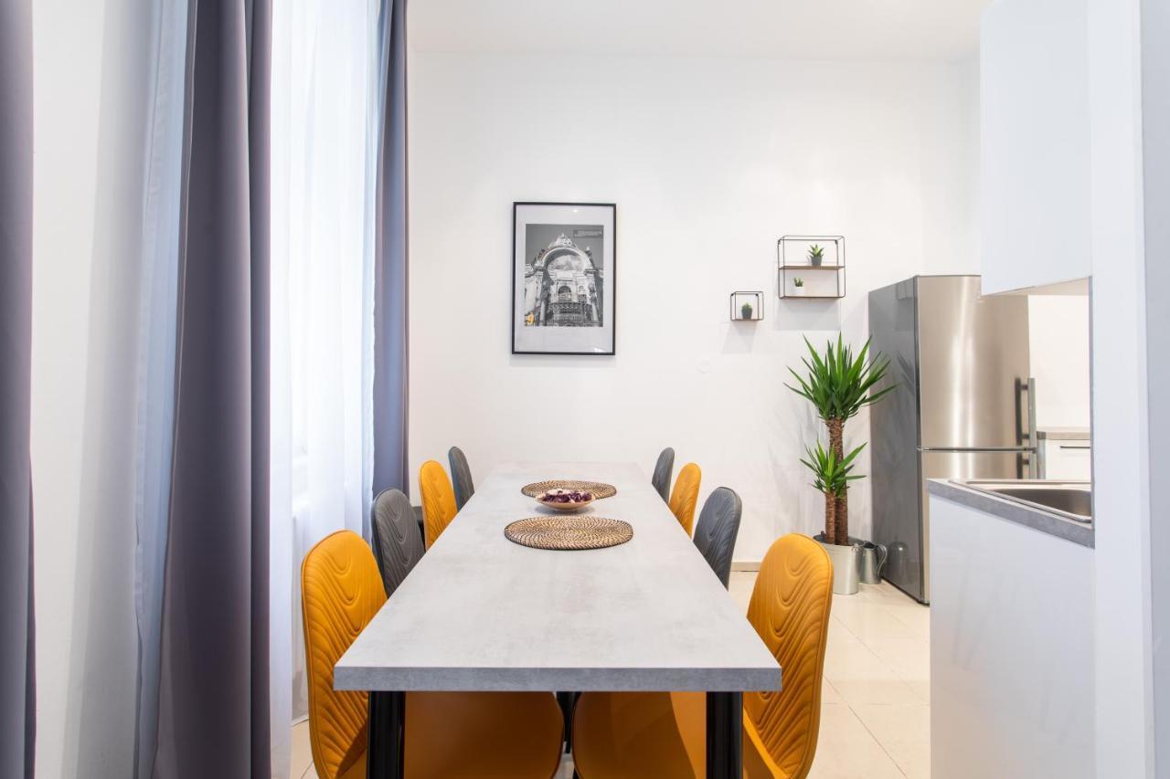 Spacious Apartments Near The River Prag Exterior foto