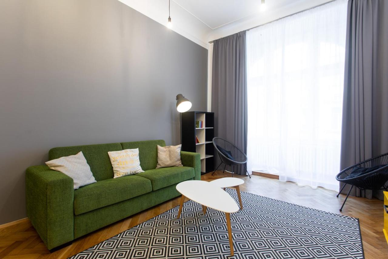 Spacious Apartments Near The River Prag Exterior foto